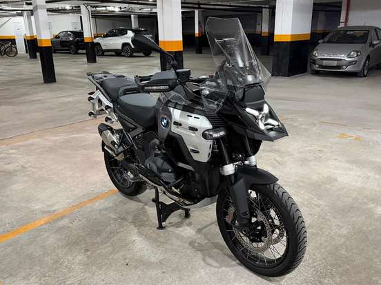 BMW-R 1300 GS ADVENTURE TRIPLE BLACK BMW-R 1300 GS ADVENTURE TRIPLE BLACK-2025