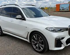 BMW X7 4.4 V8 GASOLINA M50i DARK SHADOW EDITION STEPTRONIC BMW X7 4.4 V8 GASOLINA M50i DARK SHADOW EDITION STEPTRONIC