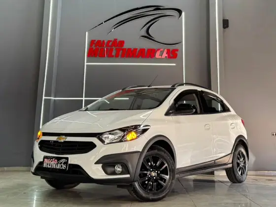 CHEVROLET ONIX 1.4 MPFI ACTIV 8V FLEX 4P AUTOMÁTICO