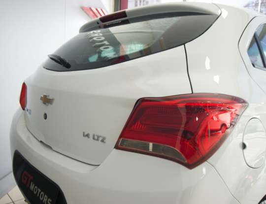 CHEVROLET-ONIX-1.4 MPFI LTZ 8V FLEX 4P MANUAL CHEVROLET-ONIX-2017