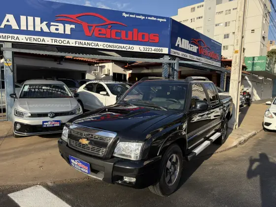 CHEVROLET S10 2.4 MPFI EXECUTIVE 4X2 CD 8V FLEX 4P MANUAL CHEVROLET S10 2.4 MPFI EXECUTIVE 4X2 CD 8V FLEX 4P MANUAL