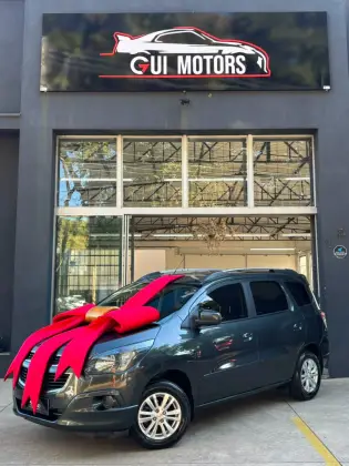 CHEVROLET SPIN 1.8 LT 8V FLEX 4P MANUAL CHEVROLET SPIN 1.8 LT 8V FLEX 4P MANUAL