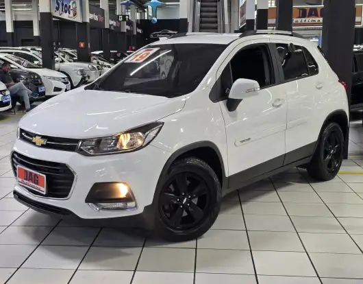 CHEVROLET-TRACKER-2018