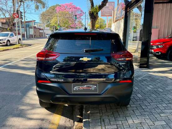 CHEVROLET-TRACKER-2024