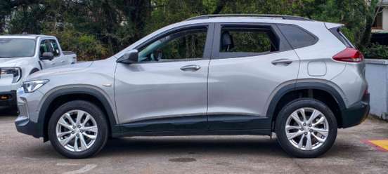 CHEVROLET-TRACKER-2023