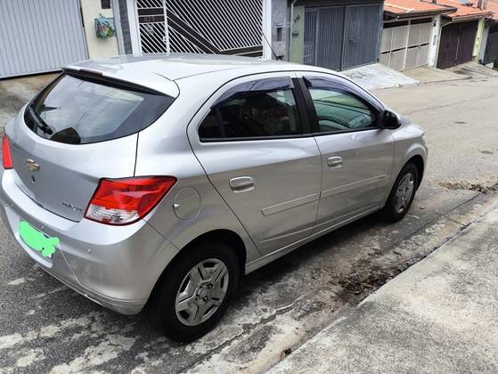 CHEVROLET ONIX 1.0 MPFI LT 8V FLEX 4P MANUAL