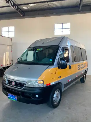 FIAT DUCATO 2.3 MINIBUS TETO ALTO 8V TURBO DIESEL 3P MANUAL FIAT DUCATO 2.3 MINIBUS TETO ALTO 8V TURBO DIESEL 3P MANUAL