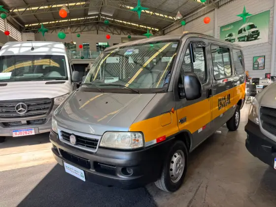 FIAT DUCATO 2.3 MINIBUS TETO BAIXO 16V TURBO DIESEL 3P MANUAL
