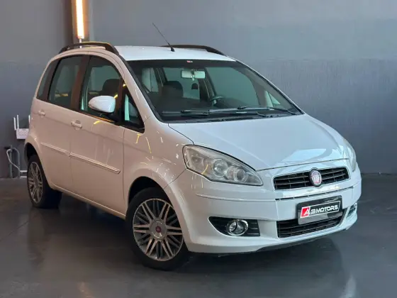 FIAT IDEA 1.4 MPI ATTRACTIVE 8V FLEX 4P MANUAL FIAT IDEA 1.4 MPI ATTRACTIVE 8V FLEX 4P MANUAL