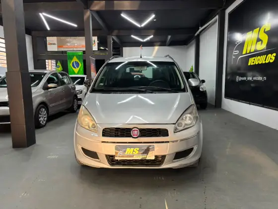 FIAT IDEA 1.6 MPI ESSENCE 16V FLEX 4P MANUAL FIAT IDEA 1.6 MPI ESSENCE 16V FLEX 4P MANUAL