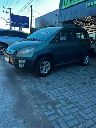 FIAT IDEA 1.8 MPI ADVENTURE 16V FLEX 4P MANUAL FIAT IDEA 1.8 MPI ADVENTURE 16V FLEX 4P MANUAL