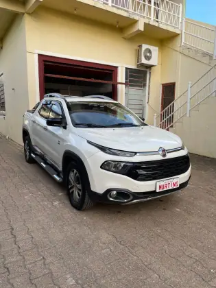 FIAT TORO 2.0 16V TURBO DIESEL VOLCANO 4WD AT9 FIAT TORO 2.0 16V TURBO DIESEL VOLCANO 4WD AT9