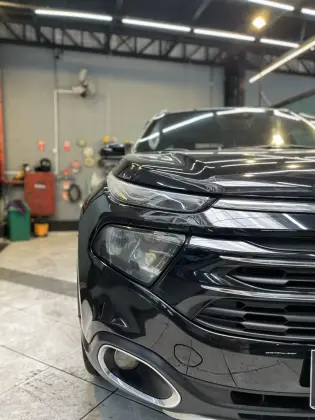 FIAT TORO 2.0 16V TURBO DIESEL VOLCANO 4WD AT9 FIAT TORO 2.0 16V TURBO DIESEL VOLCANO 4WD AT9
