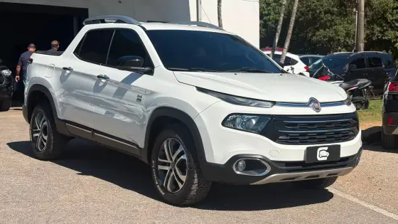 FIAT TORO 2.0 16V TURBO DIESEL VOLCANO 4WD AT9 FIAT TORO 2.0 16V TURBO DIESEL VOLCANO 4WD AT9