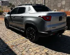 FIAT TORO 2.0 16V TURBO DIESEL ULTRA 4WD AT9 FIAT TORO 2.0 16V TURBO DIESEL ULTRA 4WD AT9