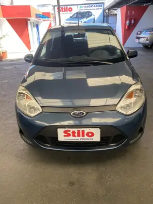 FORD FIESTA 1.6 MPI CLASS HATCH 8V FLEX 4P MANUAL FORD FIESTA 1.6 MPI CLASS HATCH 8V FLEX 4P MANUAL