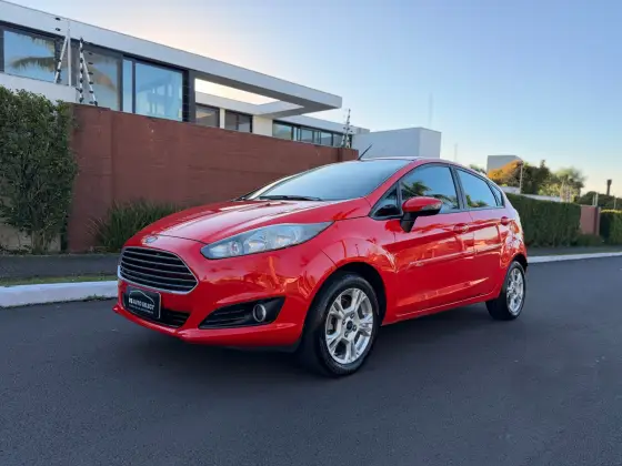 FORD FIESTA 1.6 SE HATCH 16V FLEX 4P POWERSHIFT FORD FIESTA 1.6 SE HATCH 16V FLEX 4P POWERSHIFT