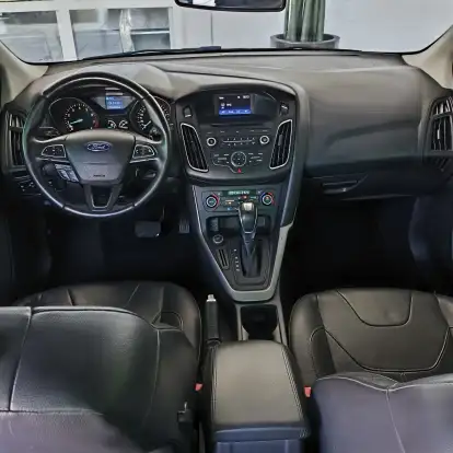 FORD-FOCUS-2015