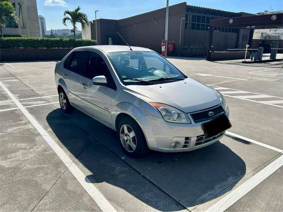 FORD-FIESTA-2009