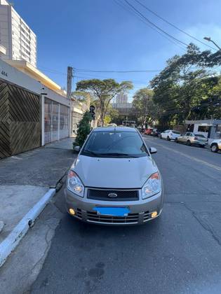 FORD FIESTA 1.6 MPI HATCH 8V FLEX 4P MANUAL