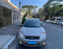 FORD FIESTA 1.6 MPI HATCH 8V FLEX 4P MANUAL FORD FIESTA 1.6 MPI HATCH 8V FLEX 4P MANUAL