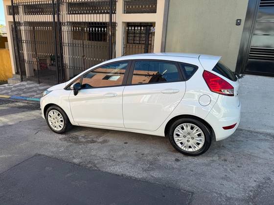 FORD FIESTA 1.6 SE HATCH 16V FLEX 4P MANUAL