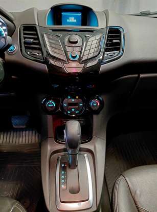 FORD-FIESTA-2016