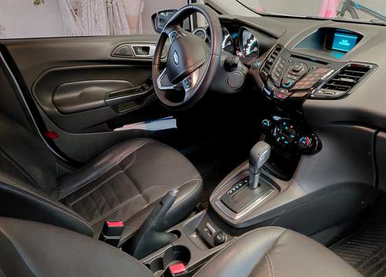 FORD-FIESTA-2016