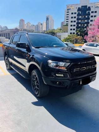FORD RANGER 2.2 BLACK 4X2 CD 16V DIESEL 4P AUTOMÁTICO