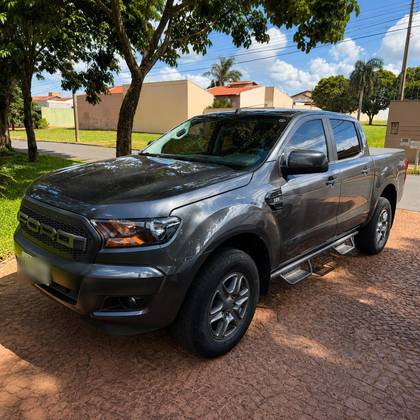 FORD RANGER 2.2 XLS 4X4 CD 16V DIESEL 4P AUTOMÁTICO