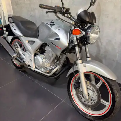 HONDA-CBX 250 TWISTER-2005