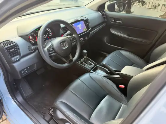HONDA-CITY-1.5 i-VTEC FLEX HATCH TOURING CVT HONDA-CITY-2024