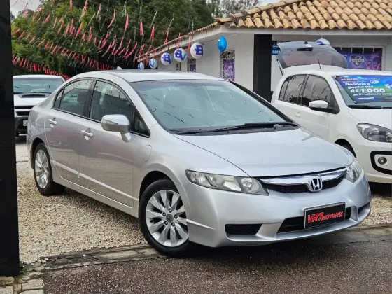 HONDA CIVIC 1.8 LXL 16V FLEX 4P MANUAL HONDA CIVIC 1.8 LXL 16V FLEX 4P MANUAL