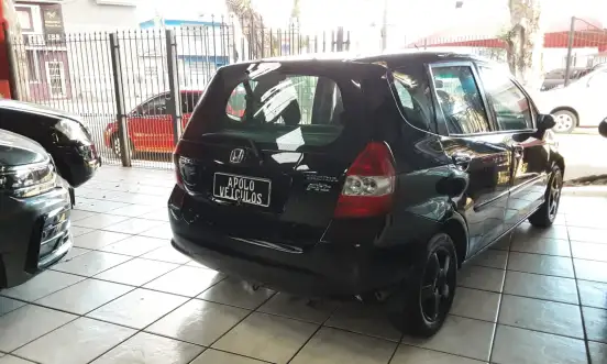 HONDA-FIT-2005