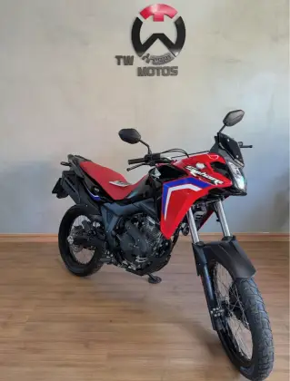 HONDA XRE 300 SAHARA RALLY HONDA XRE 300 SAHARA RALLY