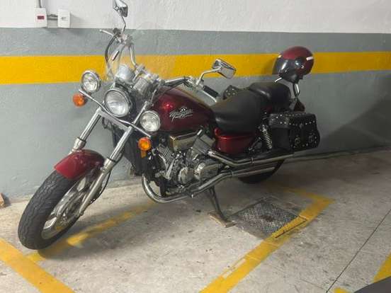 HONDA-750 MAGNA-1995