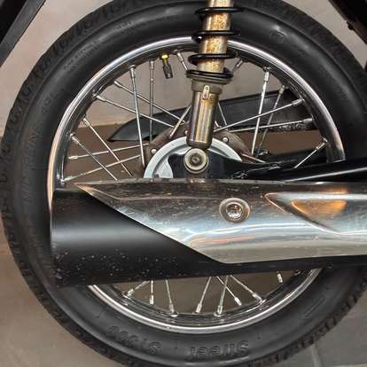 HONDA-BIZ 125 ES-2012