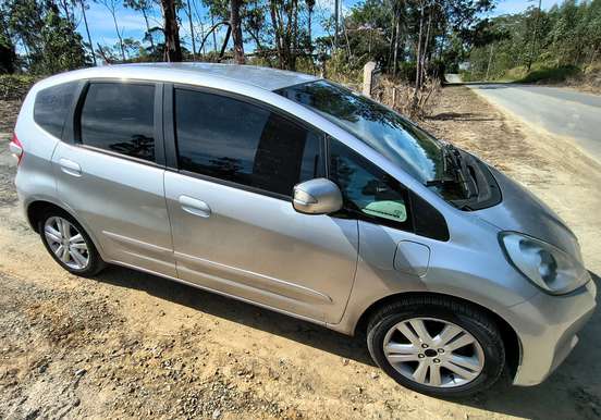 HONDA-FIT-2014