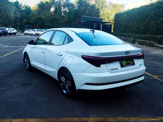 HYUNDAI-HB20S-2024