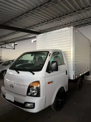 HYUNDAI HR 2.5 LONGO SEM CAÇAMBA 4X2 16V 130CV TURBO INTERCOOLER DIESEL 2P MANUAL