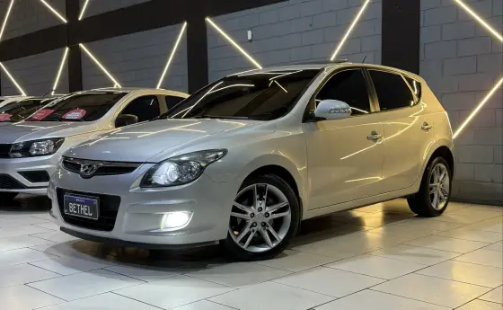 HYUNDAI I30 2.0 MPFI GLS 16V GASOLINA 4P AUTOMÁTICO HYUNDAI I30 2.0 MPFI GLS 16V GASOLINA 4P AUTOMÁTICO