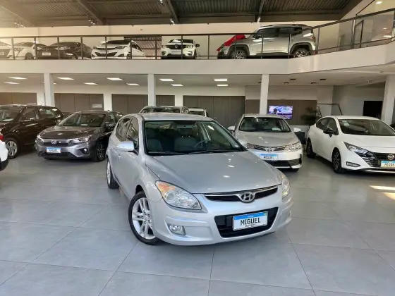 HYUNDAI I30 2.0 MPFI GLS 16V GASOLINA 4P AUTOMÁTICO HYUNDAI I30 2.0 MPFI GLS 16V GASOLINA 4P AUTOMÁTICO