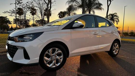 HYUNDAI HB20 1.0 12V FLEX COMFORT PLUS MANUAL