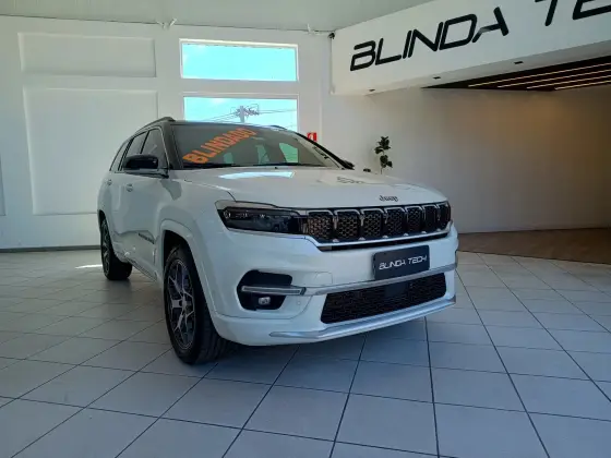 JEEP COMMANDER 1.3 T270 TURBO FLEX OVERLAND AT6 JEEP COMMANDER 1.3 T270 TURBO FLEX OVERLAND AT6
