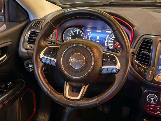 JEEP-COMPASS-2.0 16V DIESEL TRAILHAWK 4X4 AUTOMÁTICO JEEP-COMPASS-2020