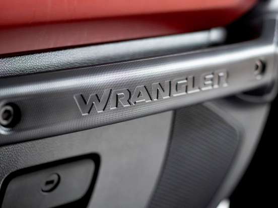 JEEP-WRANGLER-2021