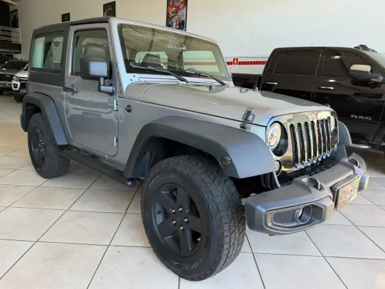 JEEP WRANGLER 3.6 SPORT 4X4 V6 12V GASOLINA 2P AUTOMÁTICO JEEP WRANGLER 3.6 SPORT 4X4 V6 12V GASOLINA 2P AUTOMÁTICO