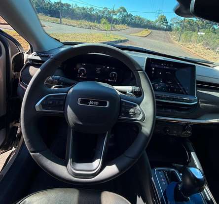 JEEP-COMMANDER-2022