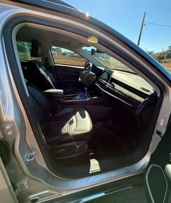 JEEP-COMMANDER-2022
