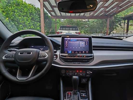 JEEP-COMPASS-2024